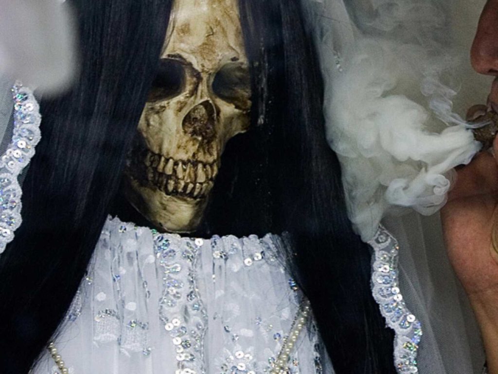 santa muerte blanca