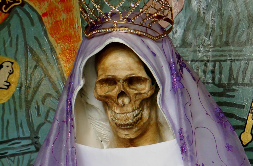 santa muerte blanca