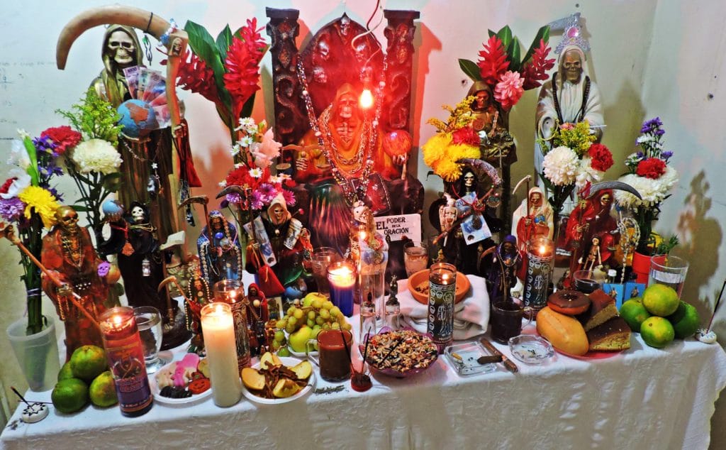 Conoce las Ofrendas a la Santa Muerte