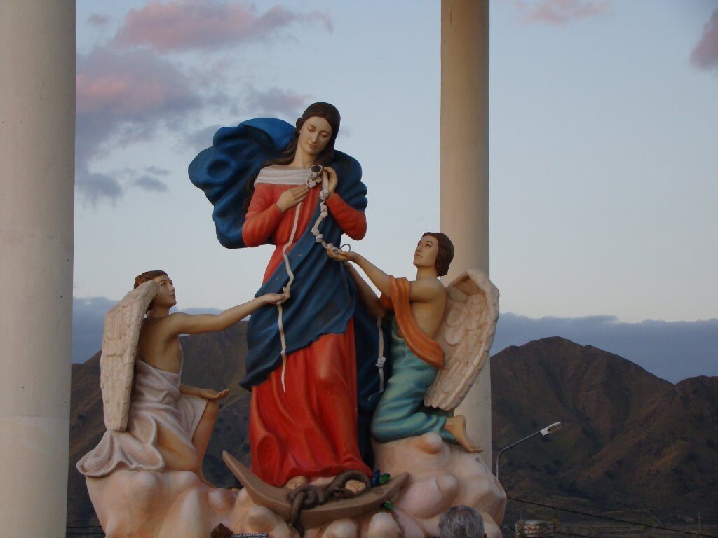 oración a la virgen desatanudos